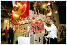 На ExpoBeauty 2004...